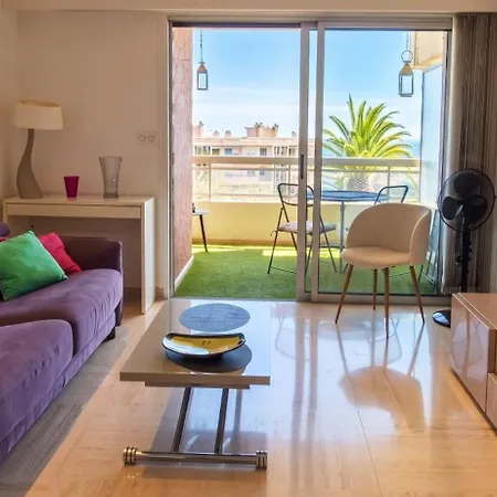 Casa-martine Vue Sur Et Parking Prive Apartamento